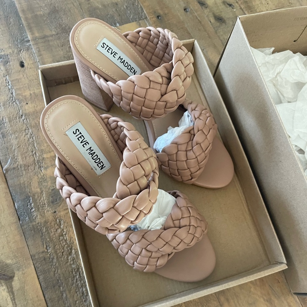 Steve Madden Twisted Tan heels